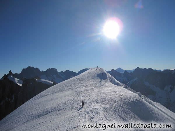 cresta midi plan monte bianco